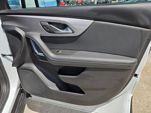 Used 2025 Chevrolet Blazer LT FWD image 28