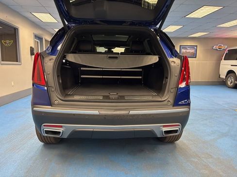 Used 2025 Cadillac XT5 Premium Luxury image 9