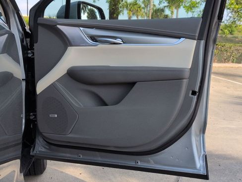 Used 2023 Cadillac XT5 Premium Luxury image 21