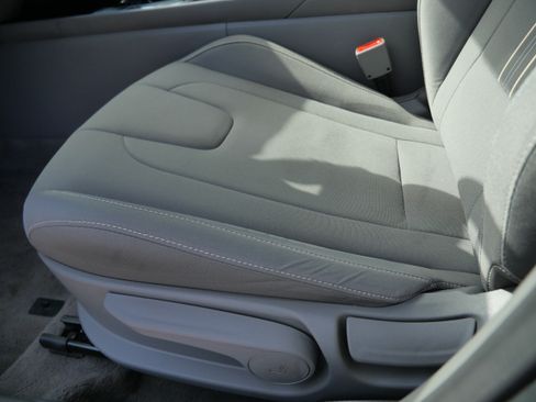 Used 2025 Hyundai Elantra SEL FWD image 20