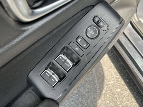 Used 2023 Honda Civic Sport image 17
