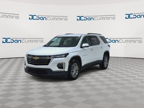 Used 2023 Chevrolet Traverse LT w/ LPO, Cargo Package AWD/4WD image 5