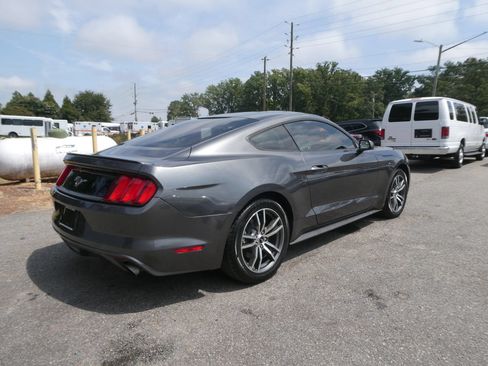 Used 2016 Ford Mustang Coupe RWD image 5