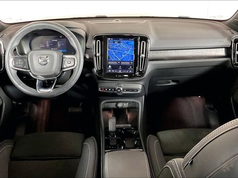Used 2023 Volvo C40 P8 Recharge Ultimate AWD/4WD image 15