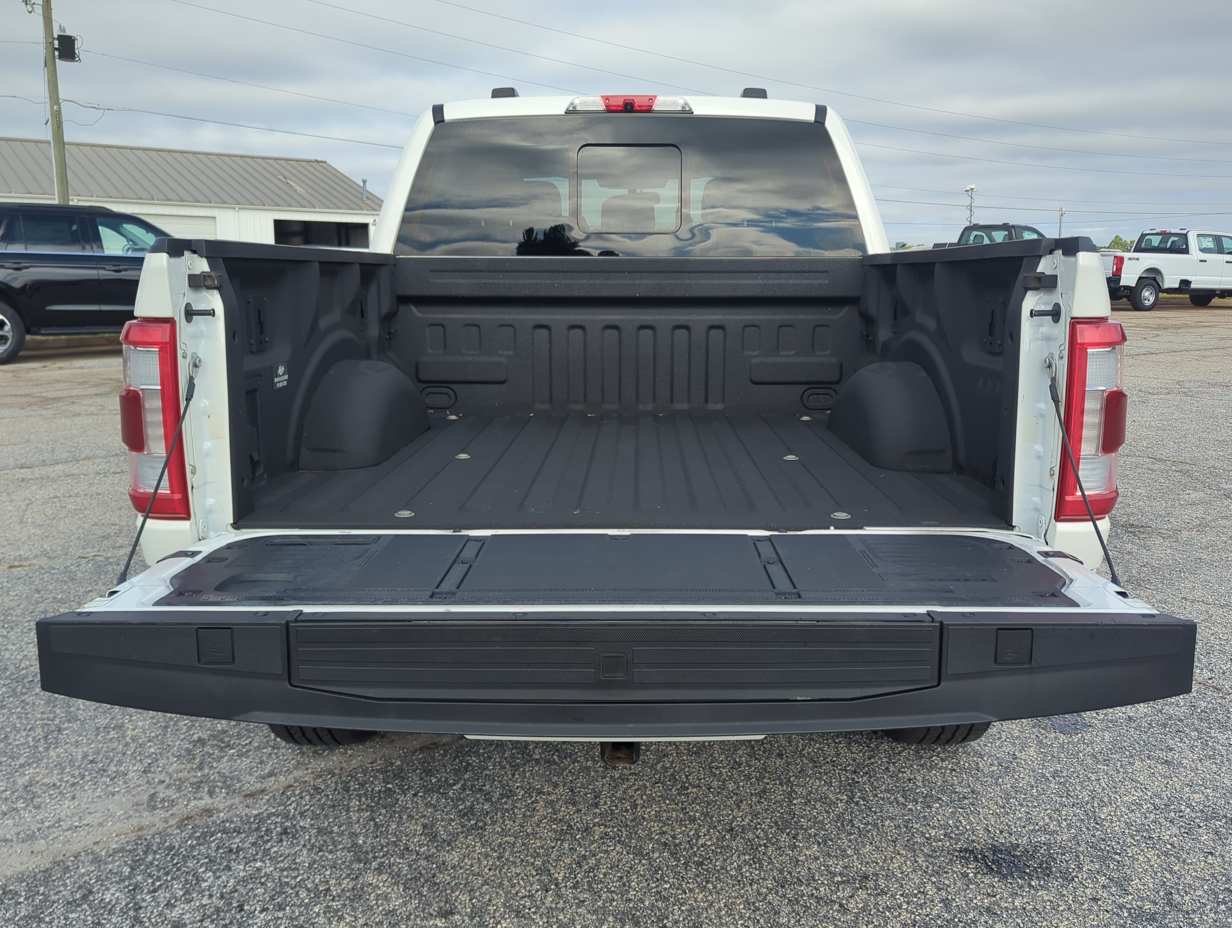 Certified 2022 Ford F150 Lariat w/ Equipment Group 502A High AWD/4WD image 11