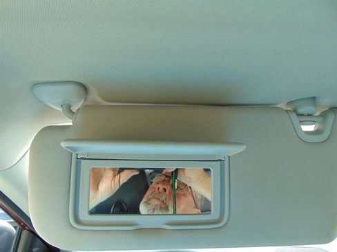 Used 2024 Nissan Altima 2.5 SV image 21