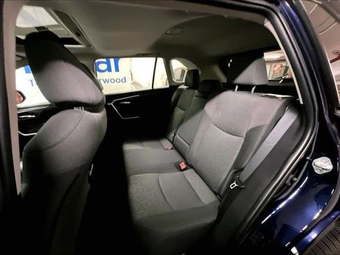 Used 2022 Toyota RAV4 XLE w/ Convenience Package AWD/4WD image 15