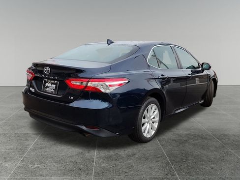 Used 2019 Toyota Camry LE image 7