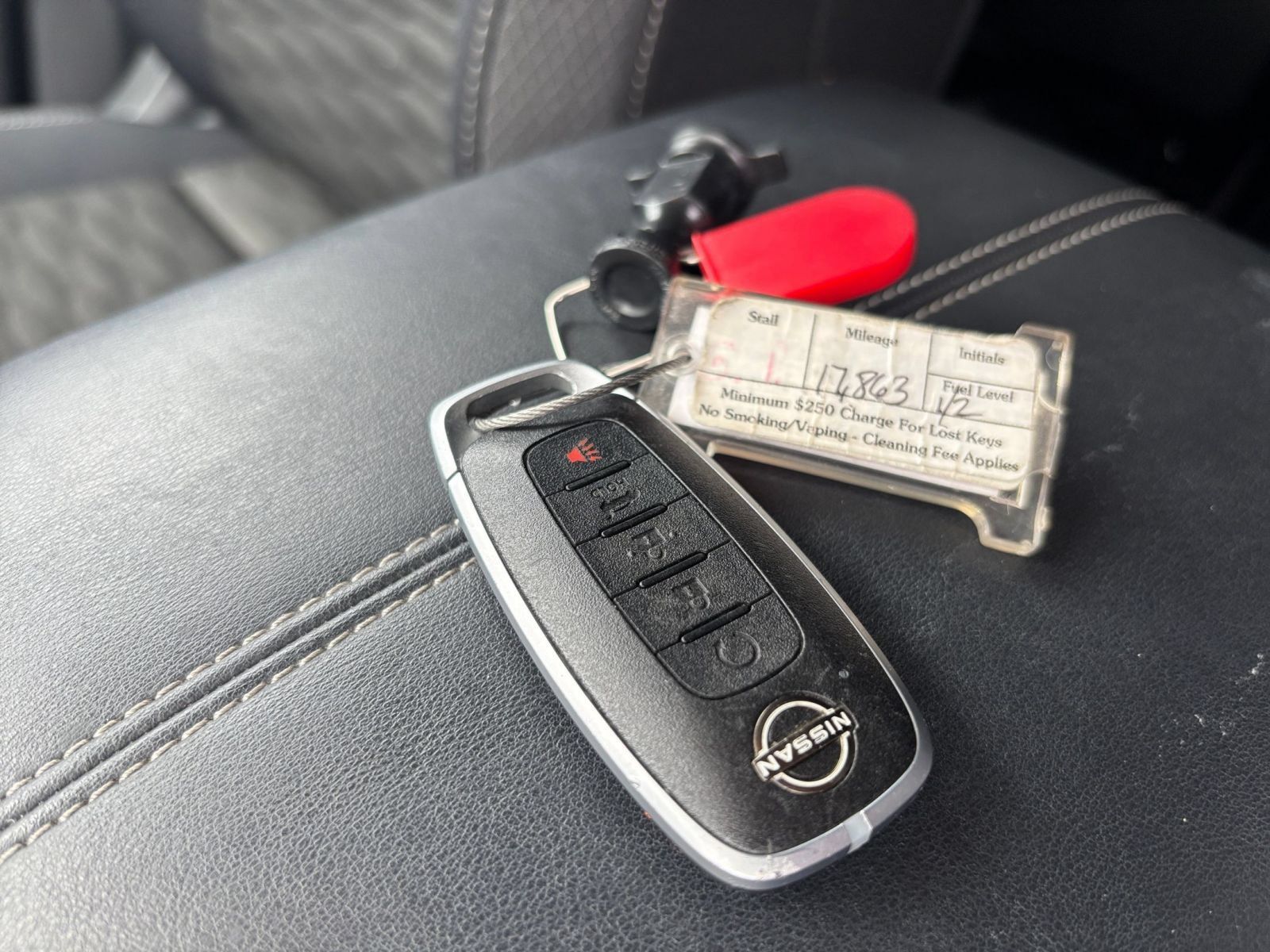 Used 2025 Nissan Pathfinder SV AWD/4WD image 19