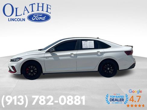 Used 2025 Volkswagen Jetta GLI Autobahn FWD image 2