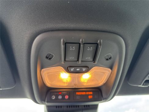 Used 2023 Chevrolet Colorado ZR2 w/ ZR2 Convenience Package III AWD/4WD image 29
