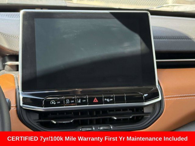 Used 2025 Jeep Compass Limited w/ Elite Group AWD/4WD image 13