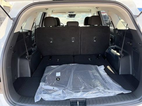 New 2026 Kia Sorento LX FWD image 23