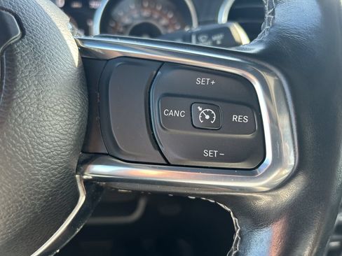 Used 2021 Jeep Gladiator Overland w/ Popular Equipment Package AWD/4WD image 28
