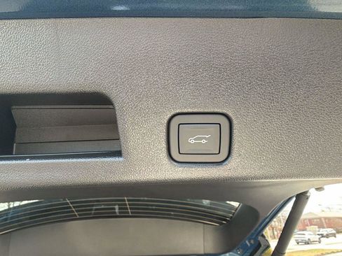 New 2026 GMC Acadia Denali w/ Super Cruise Package image 12