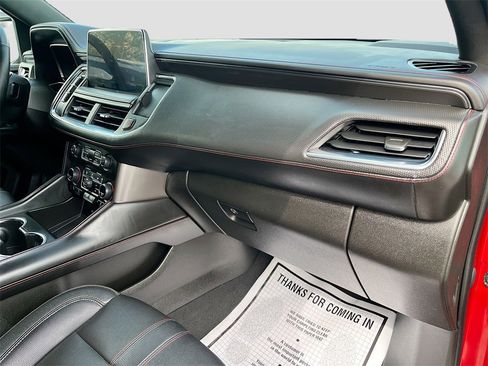 Used 2023 Chevrolet Suburban RST w/ Luxury Package image 31