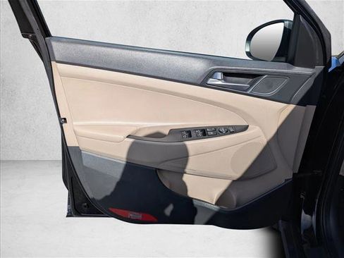 Used 2016 Hyundai Tucson Limited w/ Option Group 03 image 23