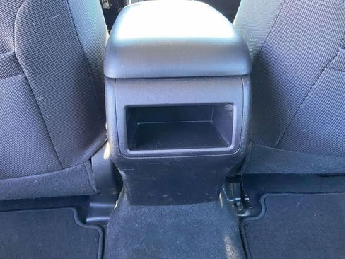 Used 2017 Toyota Camry LE image 16