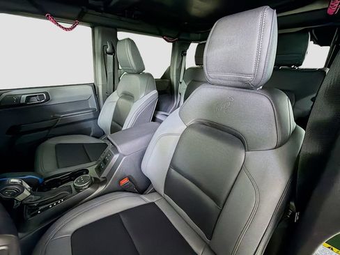 Used 2024 Ford Bronco Black Diamond AWD/4WD image 12