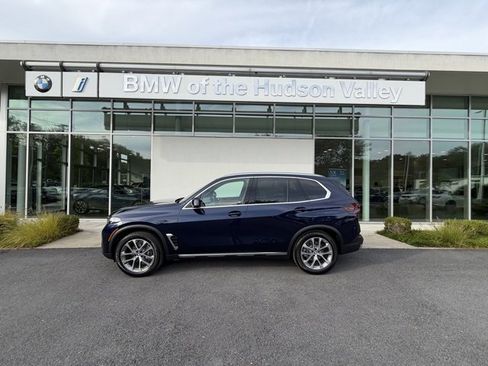 New 2026 BMW X5 xDrive40i image 1