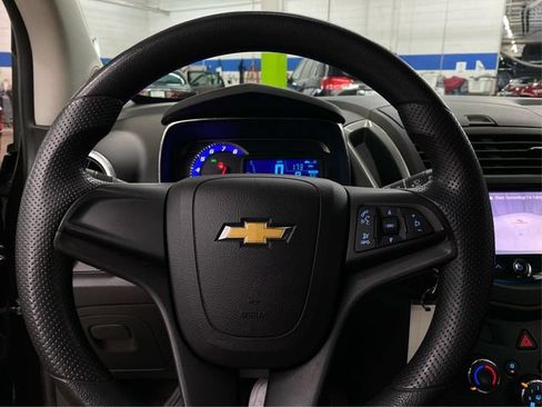 Used 2015 Chevrolet Trax LS w/ LPO, Protection Package FWD image 20