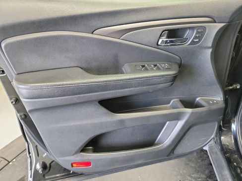 Used 2019 Honda Pilot EX-L image 13