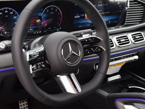 New 2026 Mercedes-Benz GLS 450 4MATIC image 20