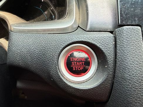 Used 2017 Honda Civic EX-L image 24