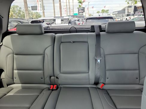 Used 2018 GMC Sierra 1500 SLT w/ SLT Premium Package image 14