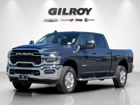 Used 2025 RAM 2500 Big Horn AWD/4WD image 8