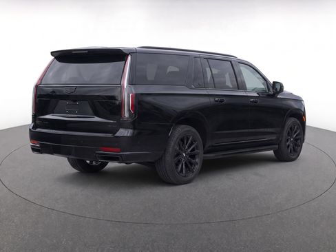 Used 2024 Cadillac Escalade ESV Sport w/ LPO, ONYX Package AWD/4WD image 4