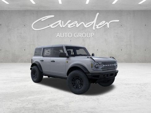 New 2026 Ford Bronco Badlands w/ Sasquatch Package AWD/4WD image 7