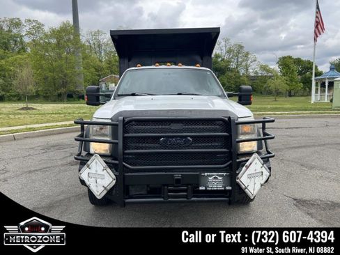 Used 2013 Ford F550 4x4 Crew Cab Super Duty w/ Payload Upgrade Pkg image 2
