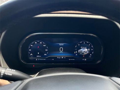 Used 2022 Chevrolet Tahoe High Country image 12