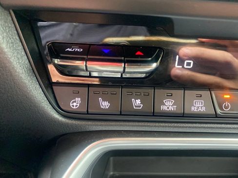 Used 2024 MAZDA CX-90 Plug-In Hybrid w/ Premium Plus AWD/4WD image 32