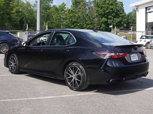 Used 2024 Toyota Camry SE AWD/4WD image 6