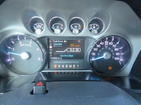 Used 2011 Ford F250 Lariat w/ Lariat Interior Pkg AWD/4WD image 19