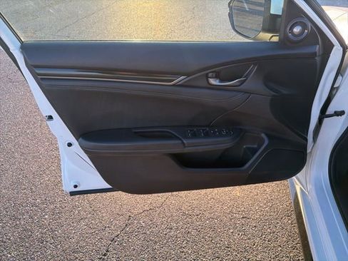 Used 2020 Honda Civic Sport Touring image 11