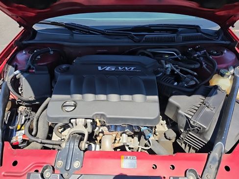 Used 2013 Chevrolet Impala LTZ FWD image 2