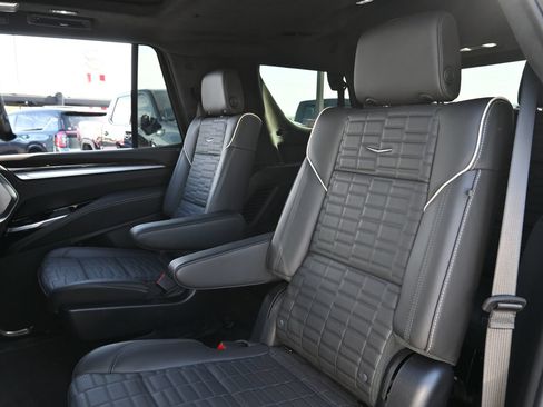 Used 2025 Cadillac Escalade Sport Platinum AWD/4WD image 20