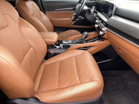 Used 2023 Kia Telluride EX X-Line AWD/4WD image 11