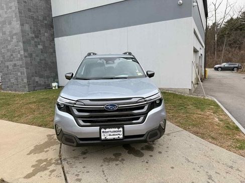New 2025 Subaru Forester Limited image 11