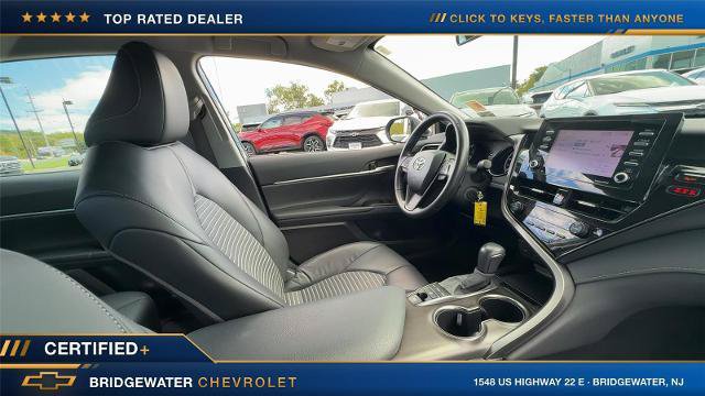 Used 2024 Toyota Camry SE AWD/4WD image 18