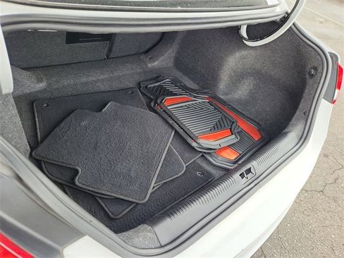 Used 2015 Chrysler 200 S w/ Navigation & Sound Group I image 10