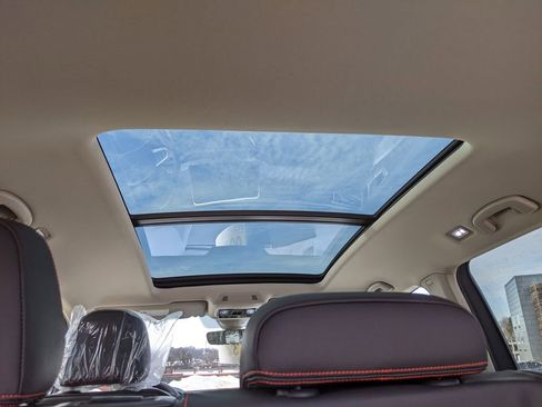 New 2026 Volkswagen Atlas Peak Edition image 13