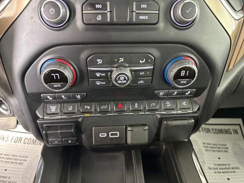 Used 2022 Chevrolet Silverado 2500 High Country w/ Z71 Off-Road Package image 23