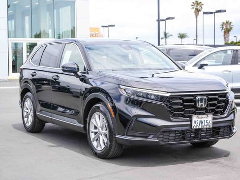 Used 2025 Honda CR-V EX image 3