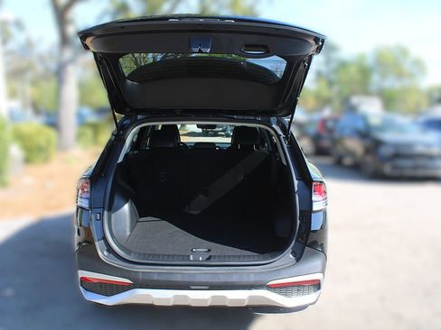 Certified 2024 Kia Sportage EX image 9