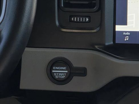 Used 2022 Ford Bronco Badlands image 19