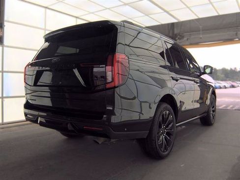 Used 2025 Ford Expedition Platinum w/ Stealth Appearance Package AWD/4WD image 3